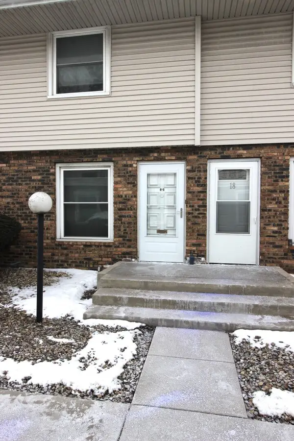 105 S Towanda Avenue #19, Normal, IL 61761