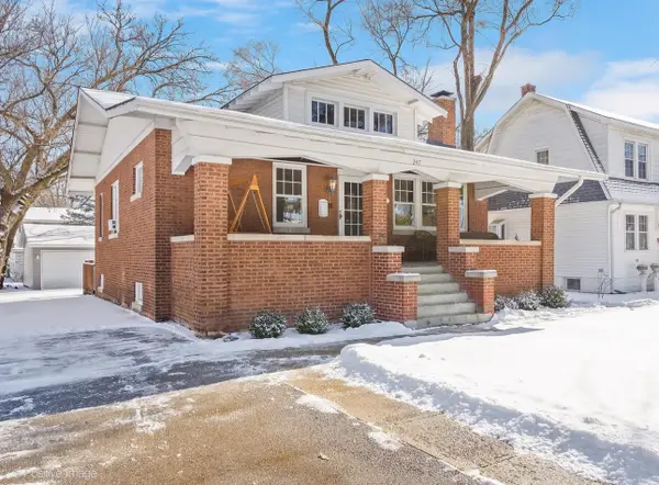 247 S Oakland Grove, Elmhurst, IL 60126