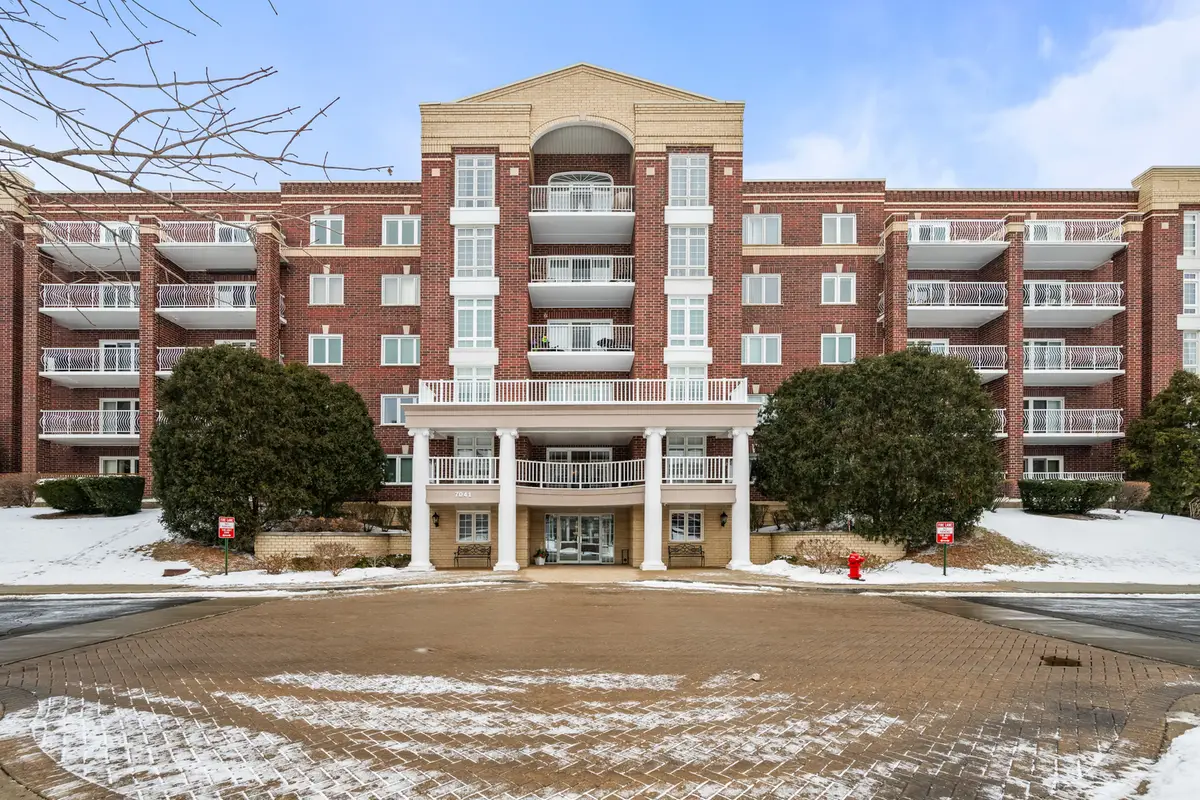 7041 W Touhy Avenue #607, Niles, IL 60714 - #1