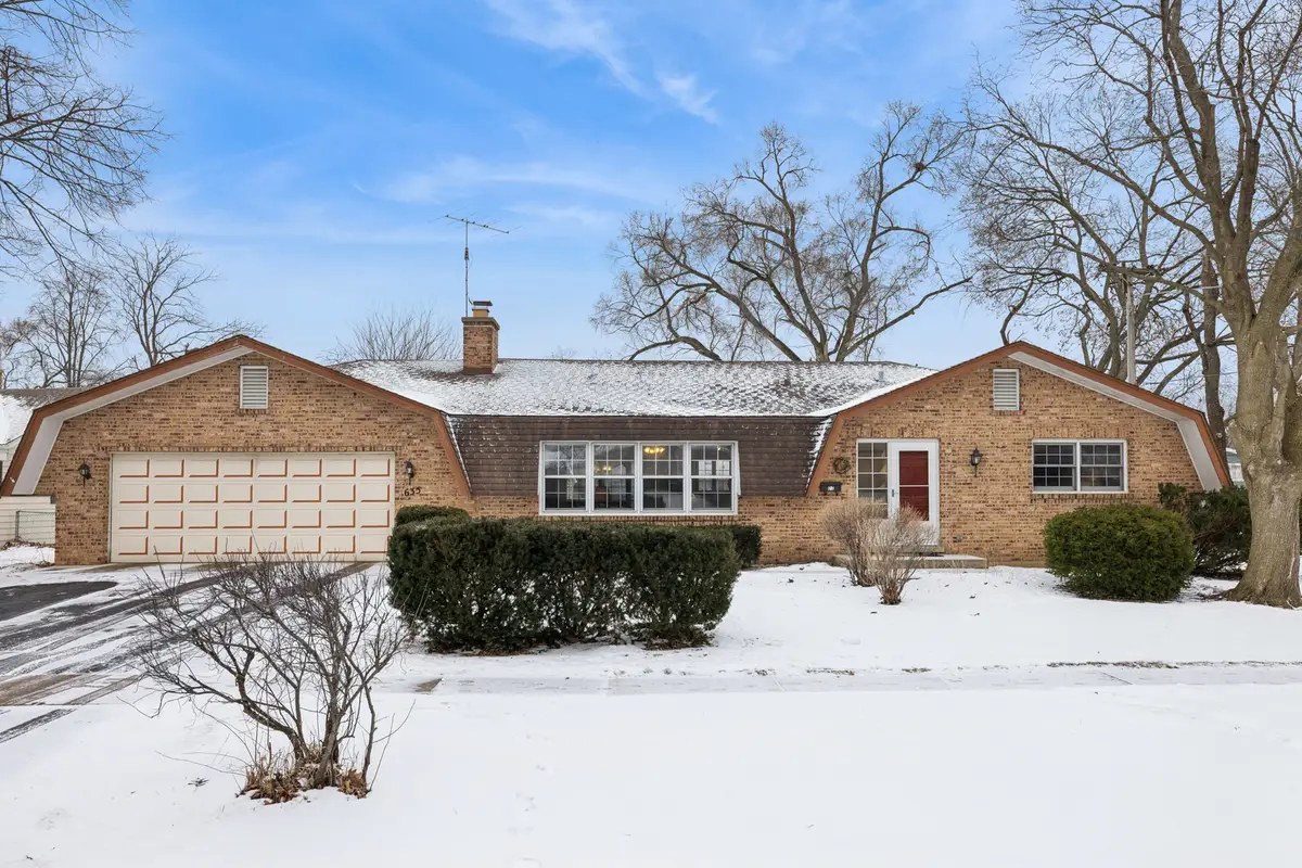 635 Eletson Drive, Crystal Lake, IL 60014 - #1