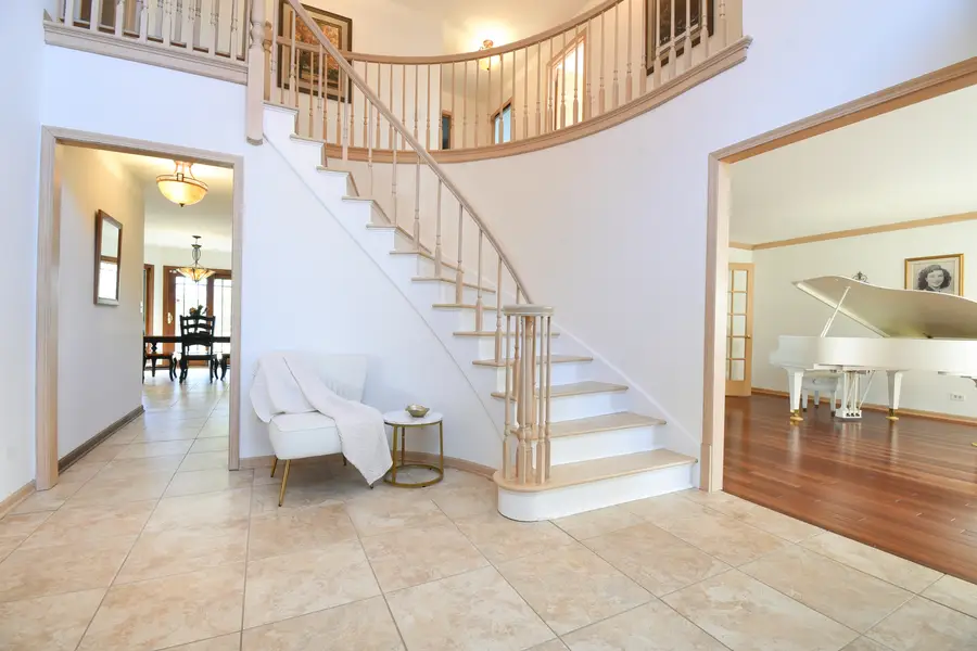 307 Anne Court, Prospect Heights, IL 60070 - #2