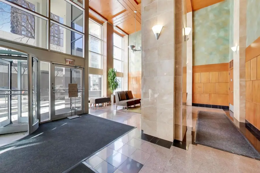 1122 N Clark Street #3705, Chicago, IL 60610 - #2