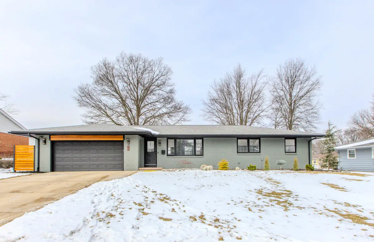 407 Grandview Drive, Normal, IL 61761 - Image #1