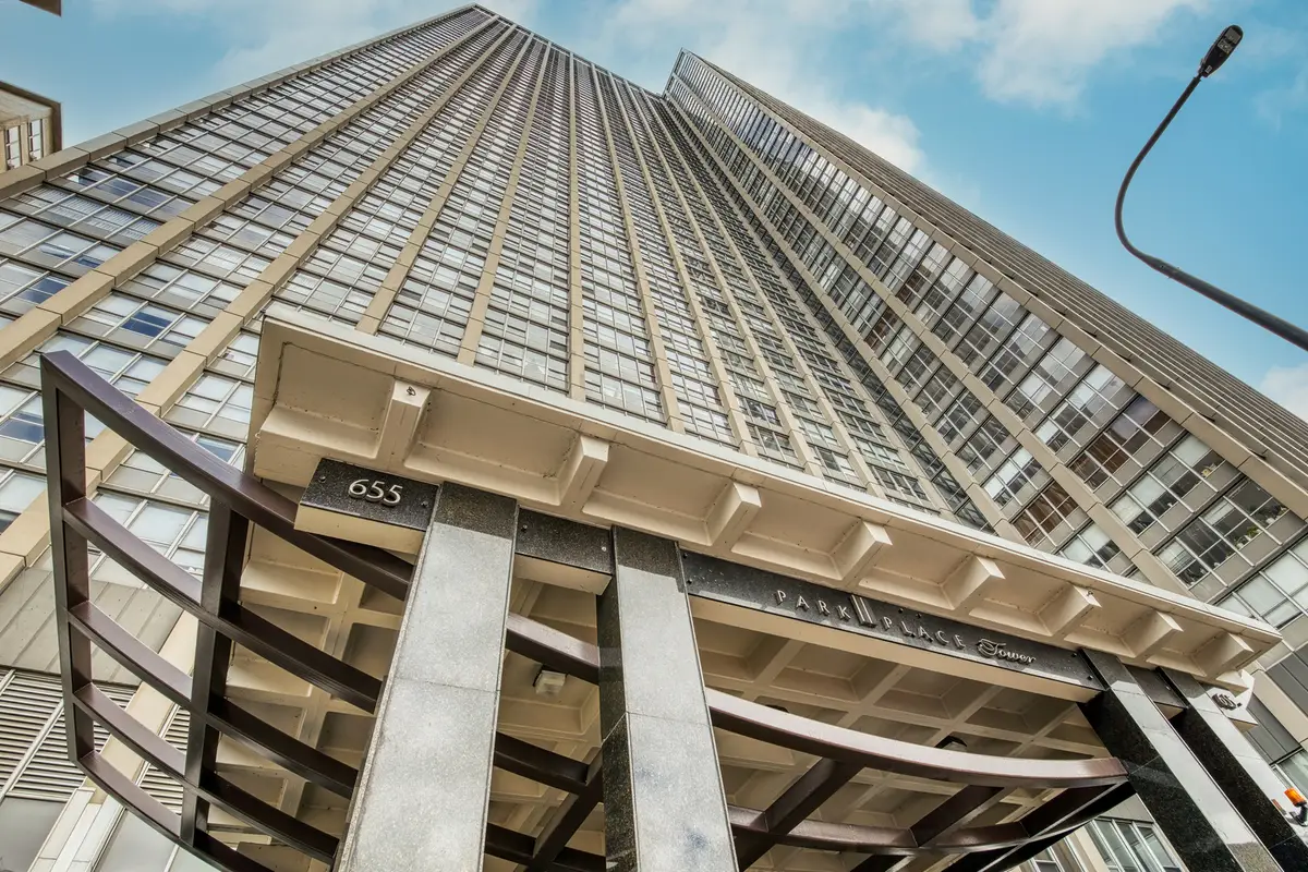 655 W Irving Park Road #5315, Chicago, IL 60613 - #1