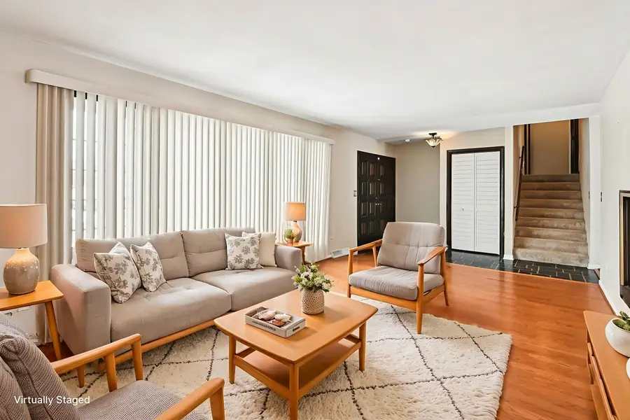 2705 Jacquelyn Lane, Waukegan, IL 60087 - Image #2