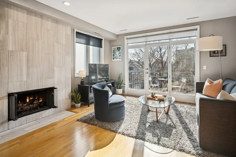 1728 W Roscoe Avenue #3E, Chicago, IL 60657 - #3