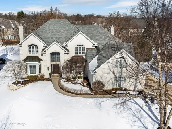 5 Andrew Court, Burr Ridge, IL 60527