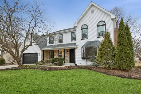 731 S River Road, Naperville, IL 60540