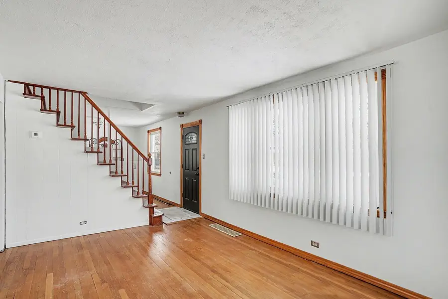 18009 Commercial Avenue, Lansing, IL 60438 - Image #2