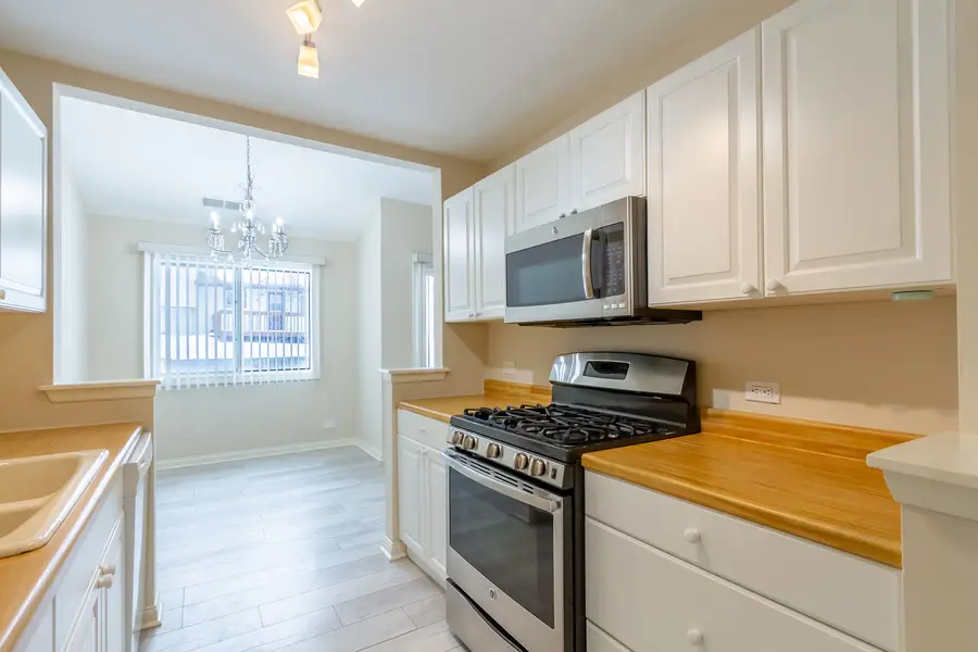 25 Superior Court #L2, Schaumburg, IL 60193 - #2