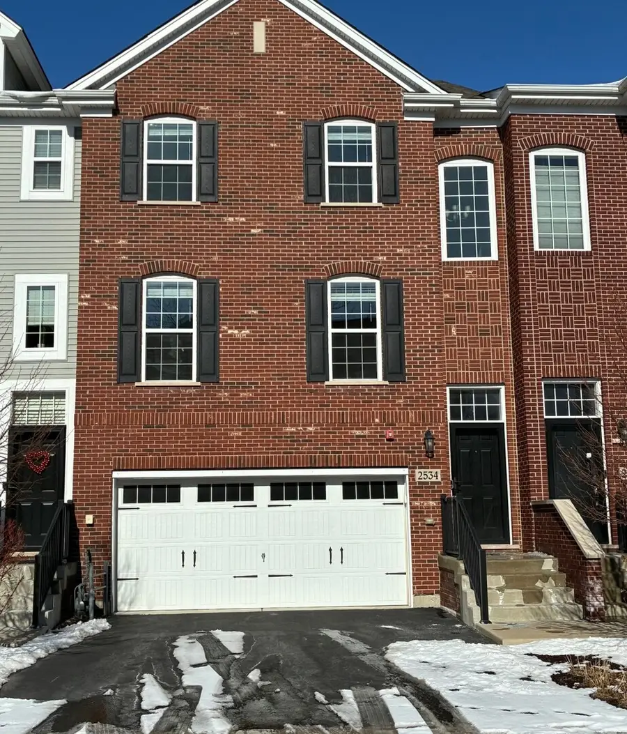 2534 Huntleigh Lane, Woodridge, IL 60517 - Image #2