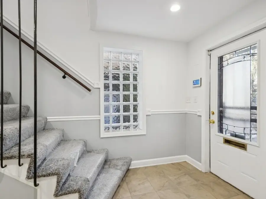 5428 S Blackstone Avenue, Chicago, IL 60615 - #3