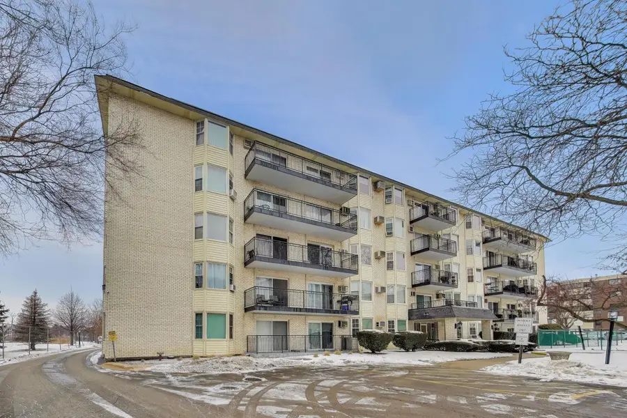 5510 Lincoln Avenue #B205, Morton Grove, IL 60053 - #3