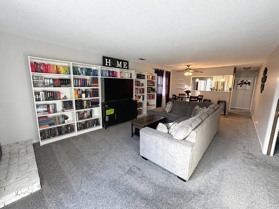 5915 36th Avenue Court #14, Moline, IL 51265 - Image #2