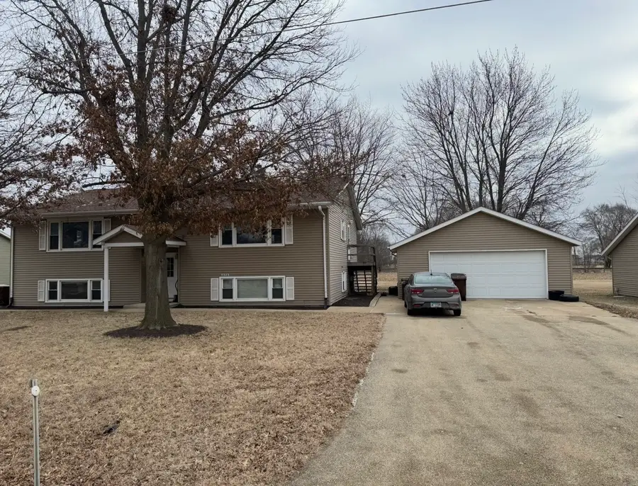 424 12th Street, Erie, IL 61250 - Image #2