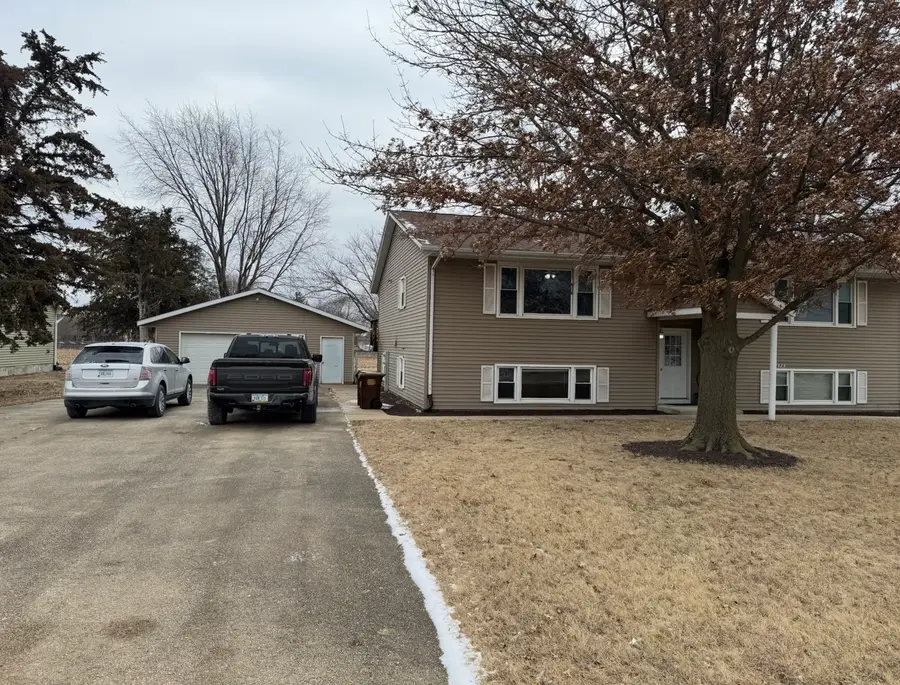 424 12th Street, Erie, IL 61250 - Image #3