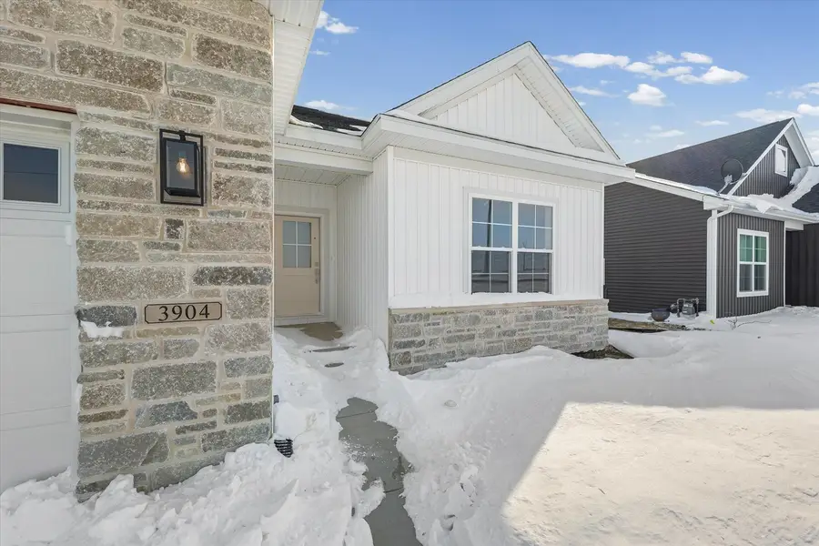 3904 Bay Circle, Champaign, IL 61822 - #3