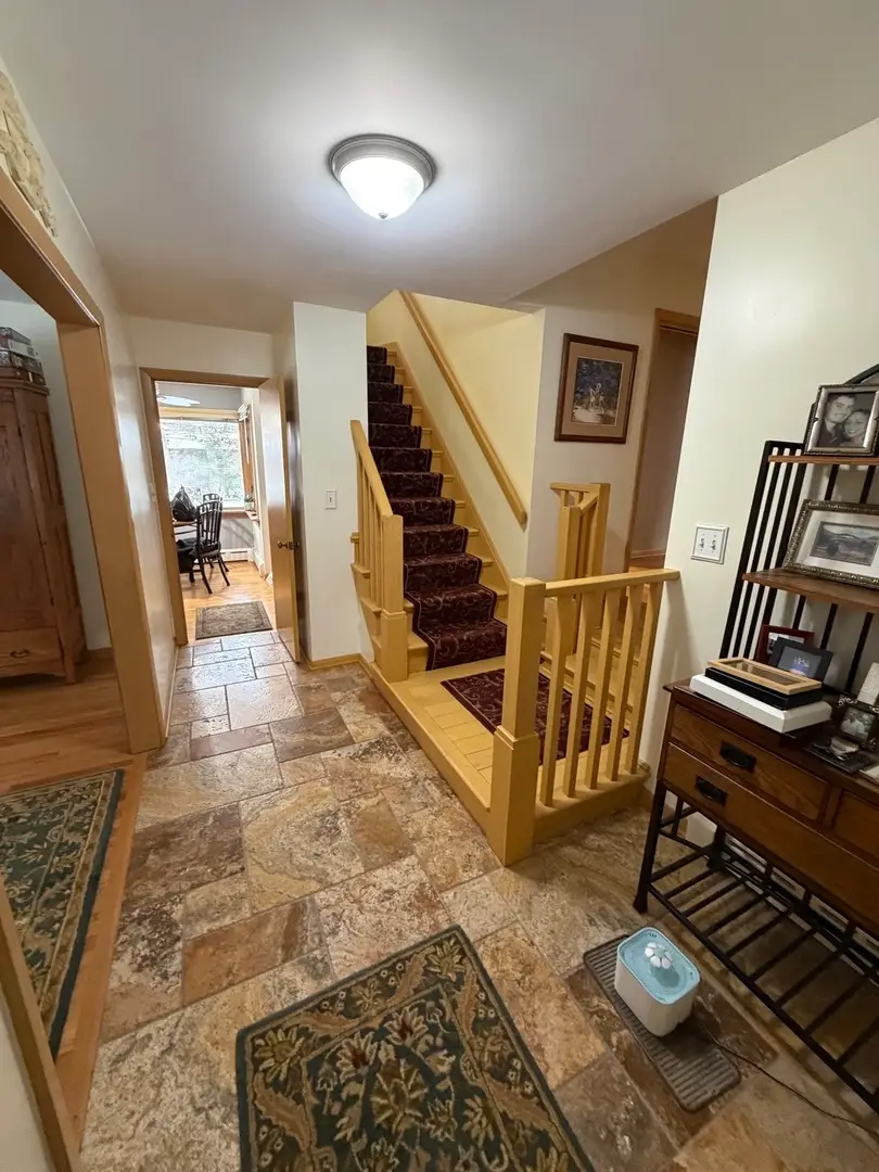 501 Glenwood Trail, Elgin, IL 60120 - Image #2