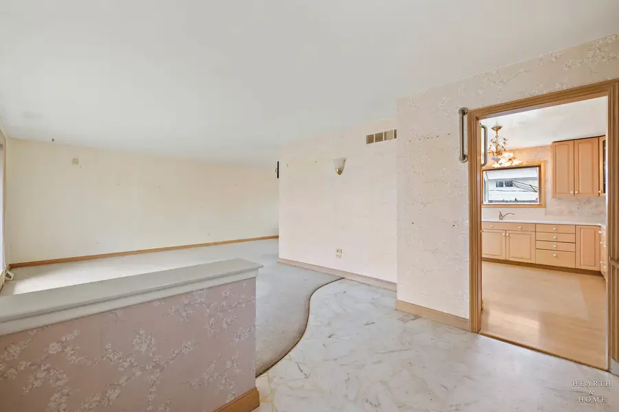 538 Westmere Road, Des Plaines, IL 60016 - #3