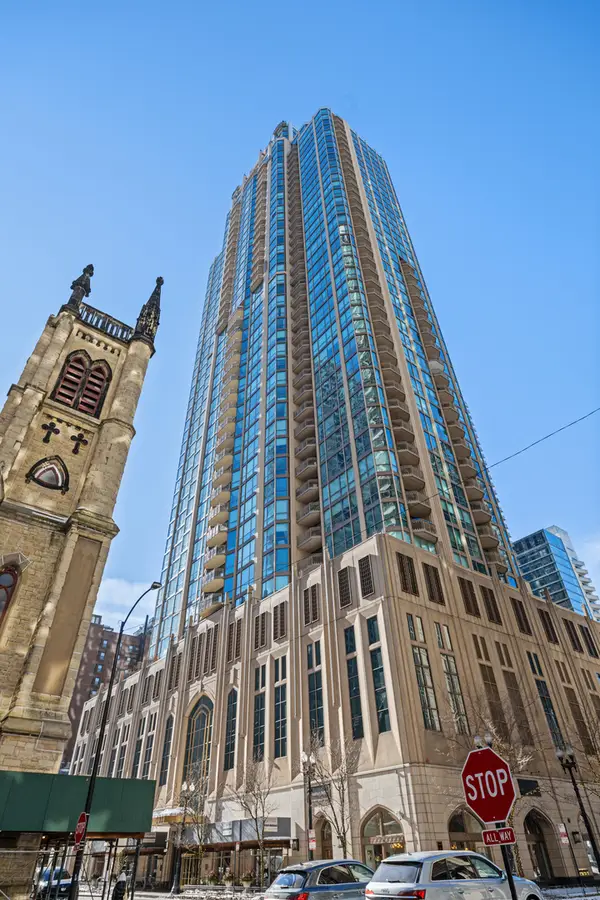 21 E Huron Street #3601, Chicago, IL 60611