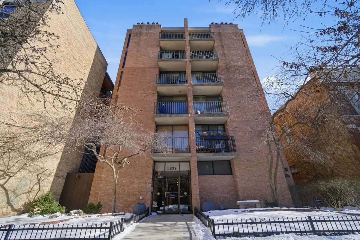 2333 N Geneva Terrace #4A, Chicago, IL 60614 - #1