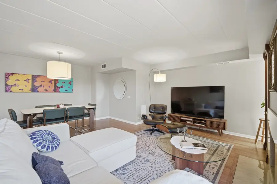 2333 N Geneva Terrace #4A, Chicago, IL 60614 - #3