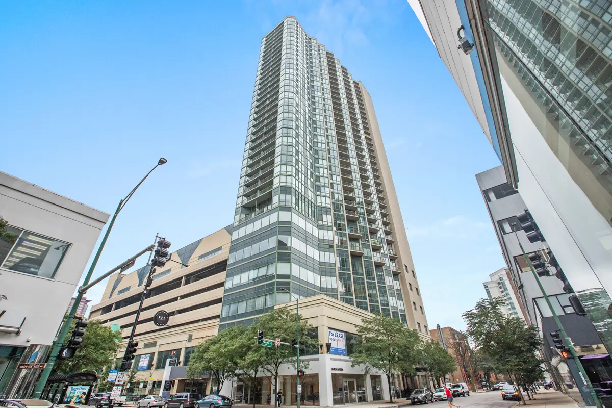 111 W Maple Street #2210, Chicago, IL 60610 - #1
