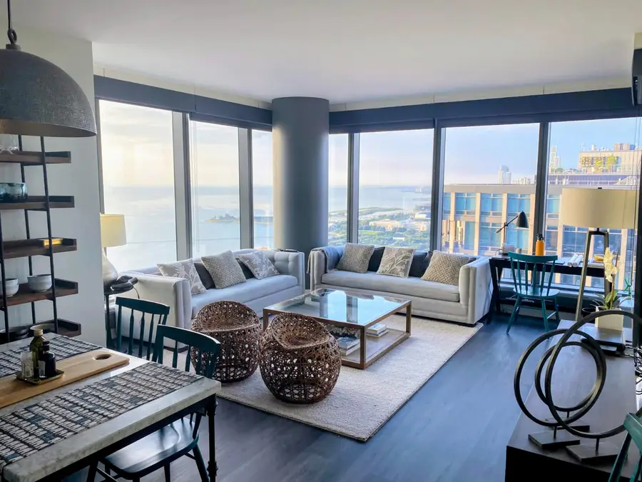 60 E Monroe Street #5304, Chicago, IL 60603 - Image #2