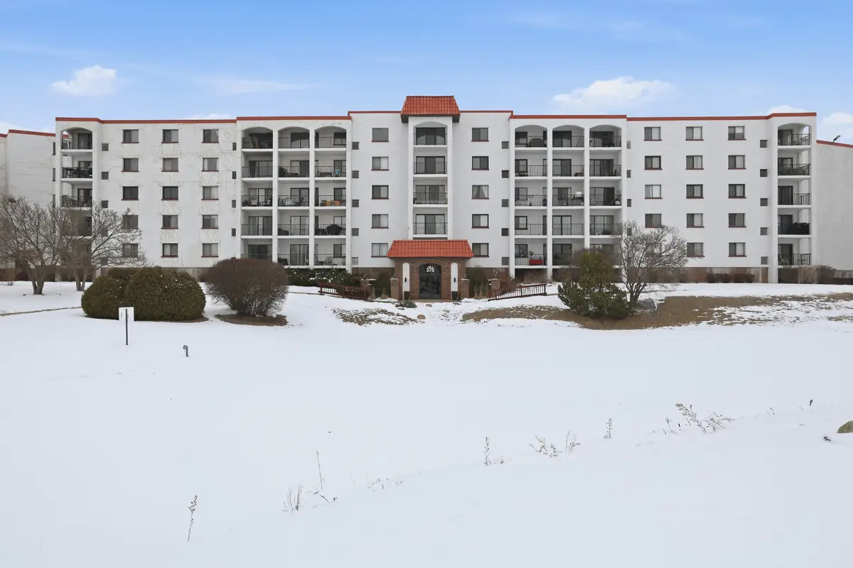 375 Plum Creek Drive #501, Wheeling, IL 60090 - Image #1