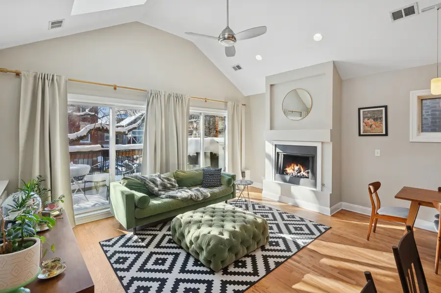 2734 W Potomac Avenue #2, Chicago, IL 60622 - Image #3