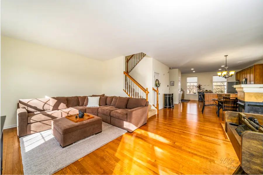 102 Town Center Boulevard, Gilberts, IL 60136 - #3