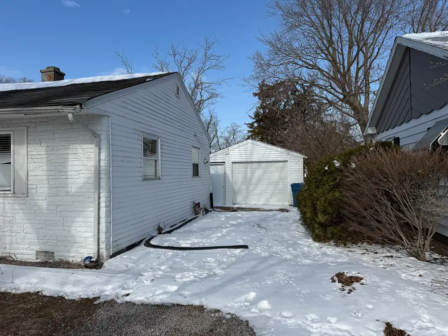 702 E Oak Street, Watseka, IL 60970 - #3