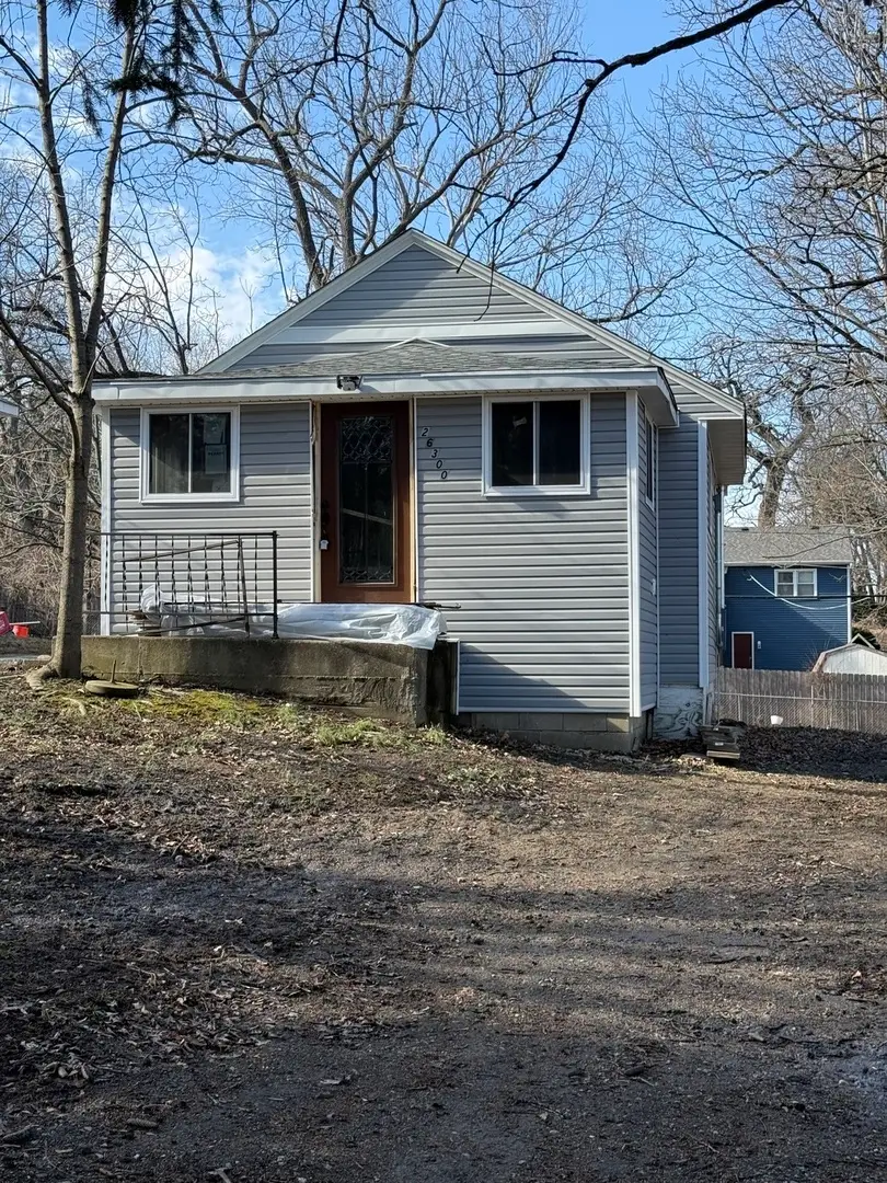 26300 N Maple Avenue, Mundelein, IL 60060 - #1