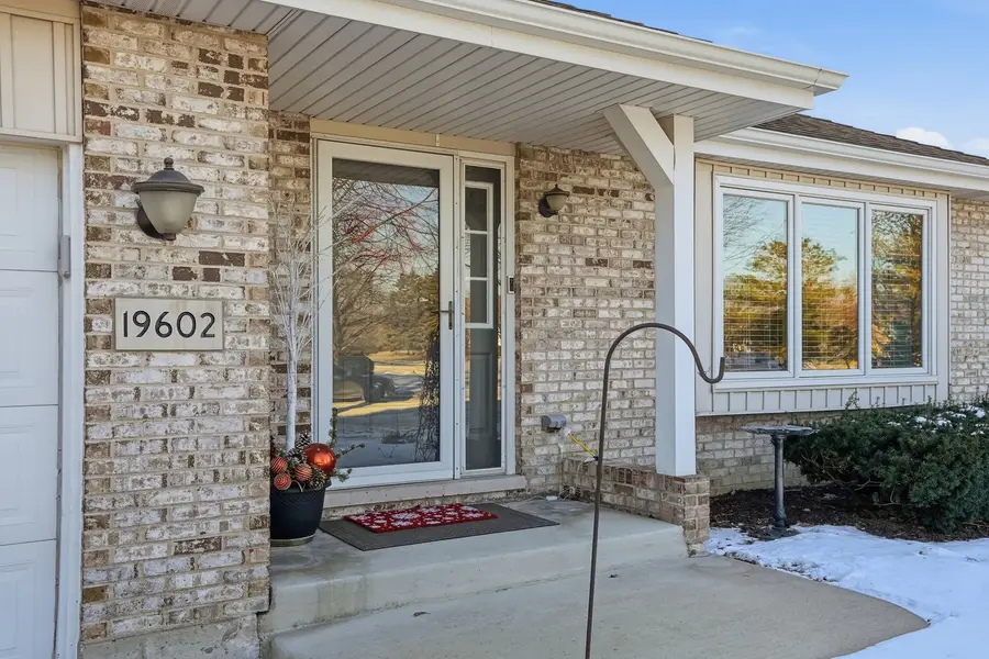 19602 Swanberg Lane, Mokena, IL 60448 - Image #2