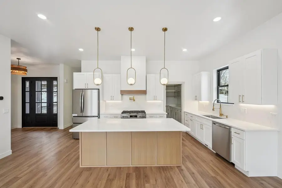 298 Apache Trail, Lake In The Hills, IL 60156 - Image #3