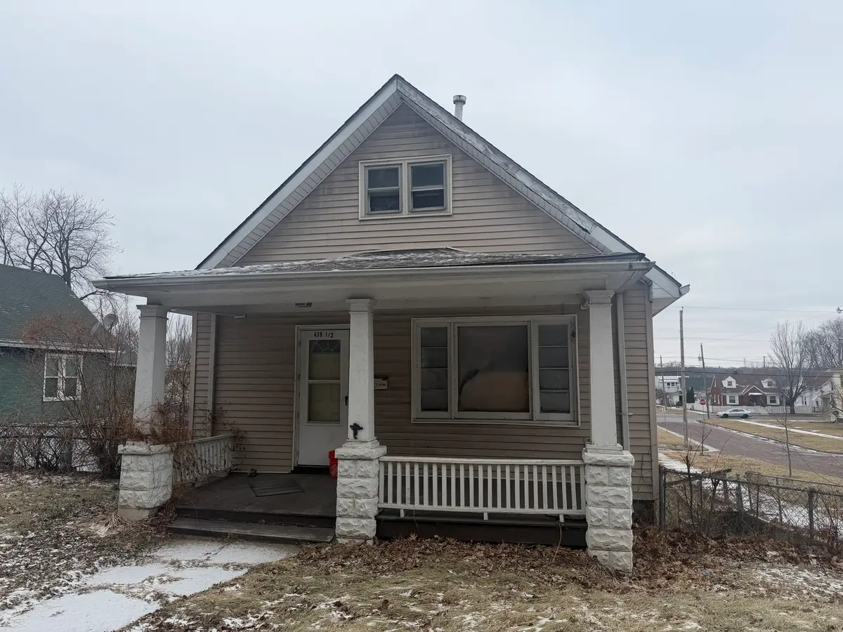 439 5 Avenue, Moline, IL 61265 - Image #1