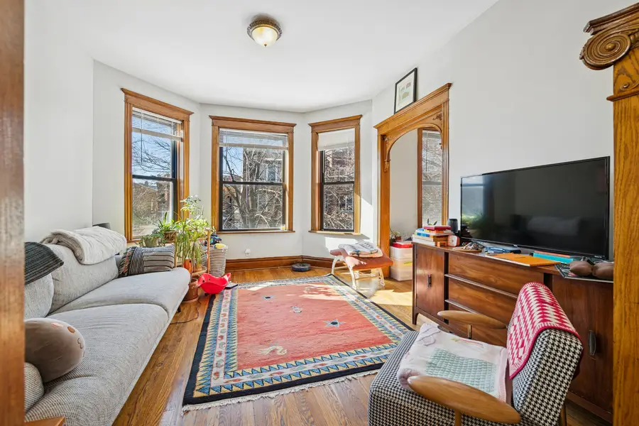 1049 N Oakley Boulevard, Chicago, IL 60622 - Image #3