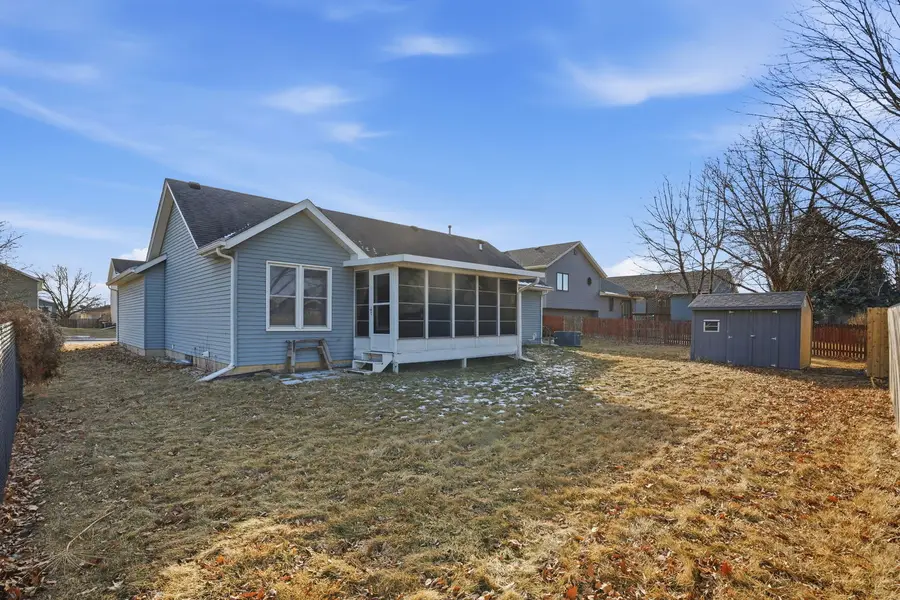 2428 W 60th Place, Davenport, IA 52806 - Image #3