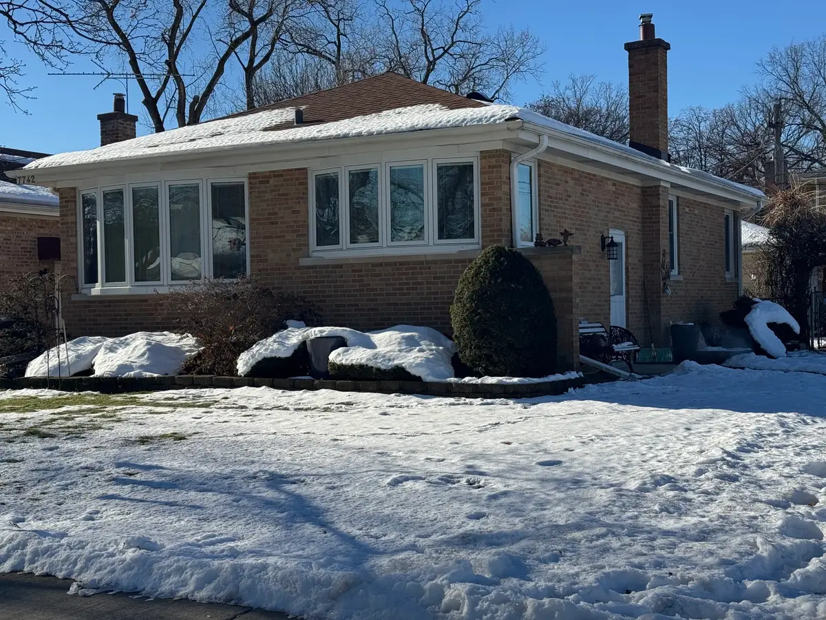 7742 Kolmar Avenue, Skokie, IL 60076 - Image #1