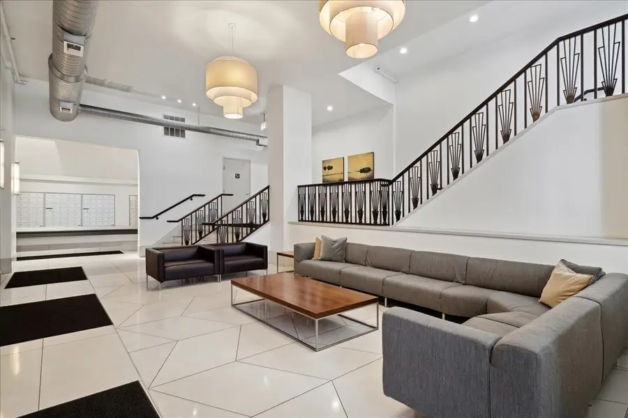 758 N Larrabee Street #519, Chicago, IL 60654 - #3