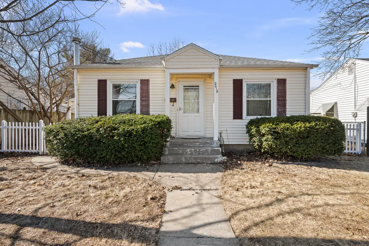 2618 Esplanade Avenue, Davenport, IA 52803 - Image #1