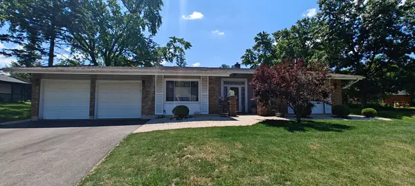 3205 63rd Street, Woodridge, IL 60517