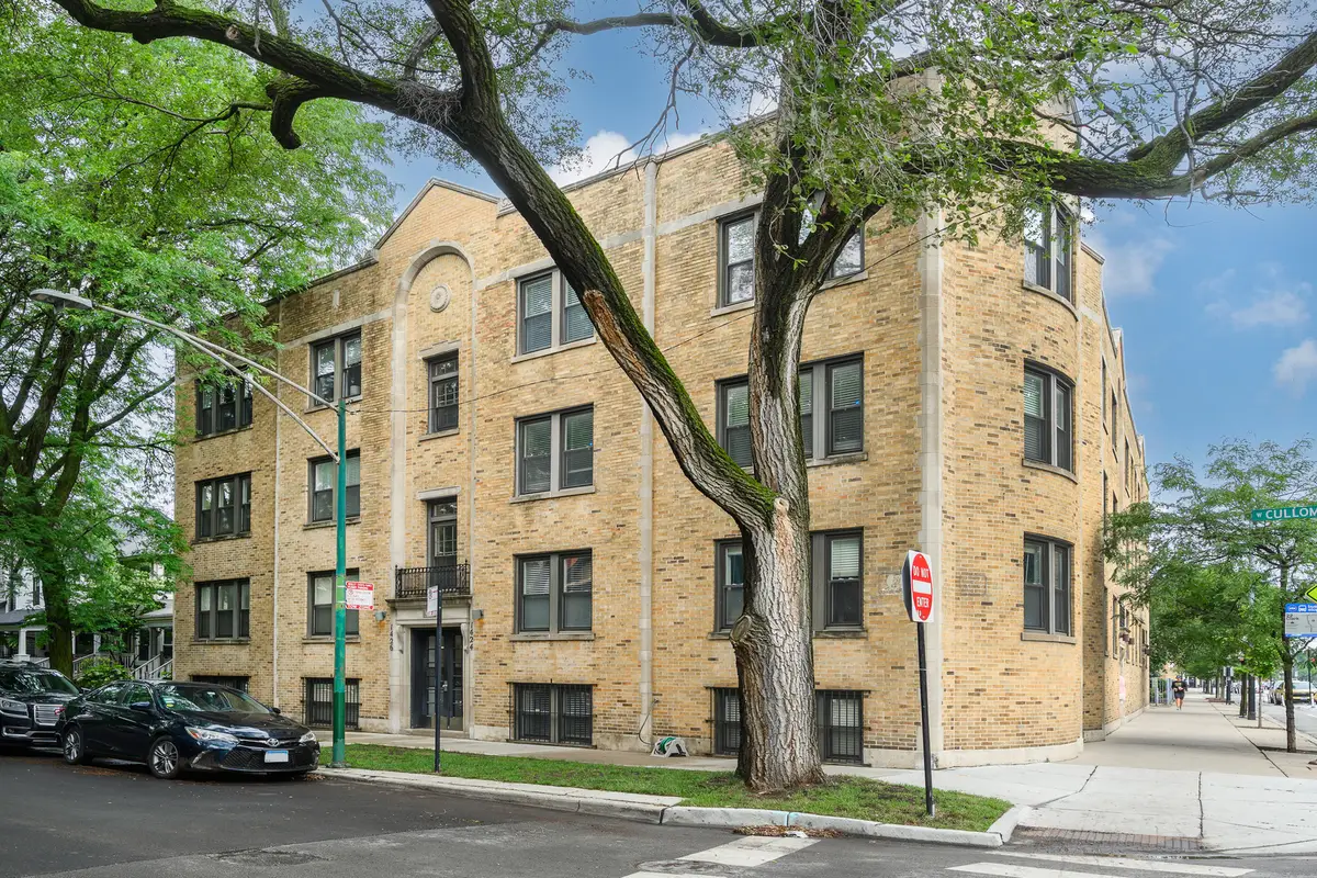 1424 W Cullom Avenue #3, Chicago, IL 60613 - #1