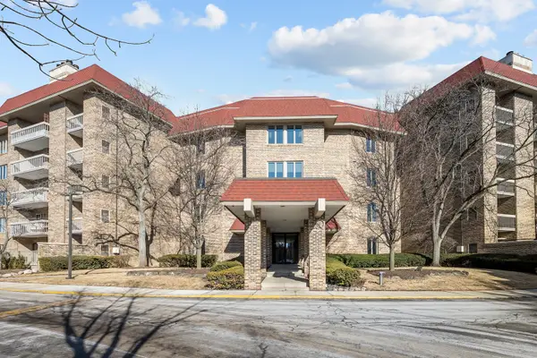 1250 Rudolph Road #4F, Northbrook, IL 60062