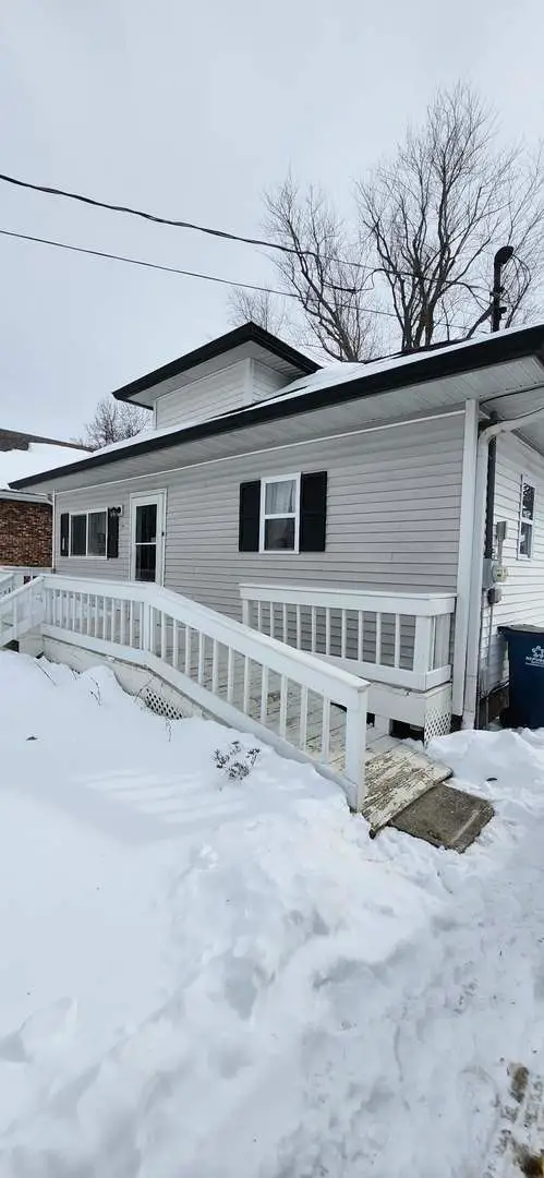 209 W Florence Street, Sesser, IL 62884 - #2