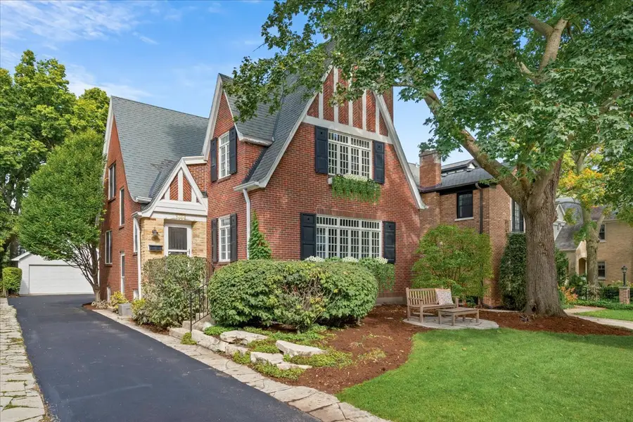 737 Maclean Avenue, Kenilworth, IL 60043 - #2