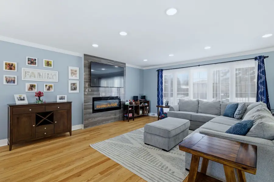 15113 Willow Lane, Oak Forest, IL 60452 - #3