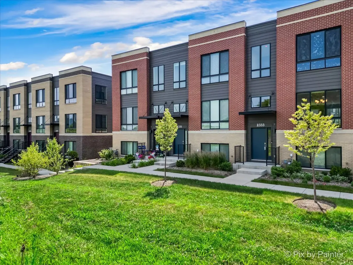 2333 Alumni Drive, Schaumburg, IL 60173 - #1