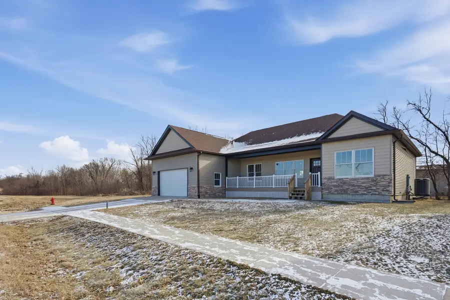 1812 10th Avenue, Silvis, IL 61282 - #2