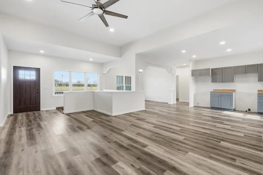 1812 10th Avenue, Silvis, IL 61282 - #3